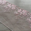 Pizzo Ricamato Floreale Rosa Pastello e Bianco