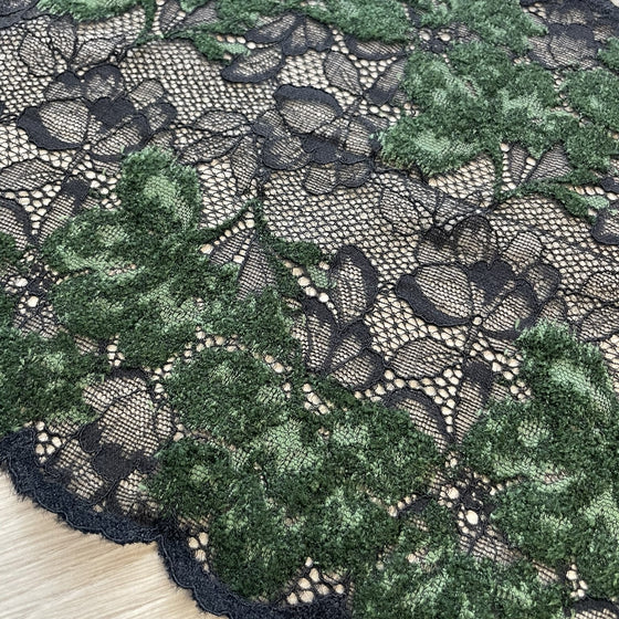 Pizzo elastico floreale nero e verde muschio