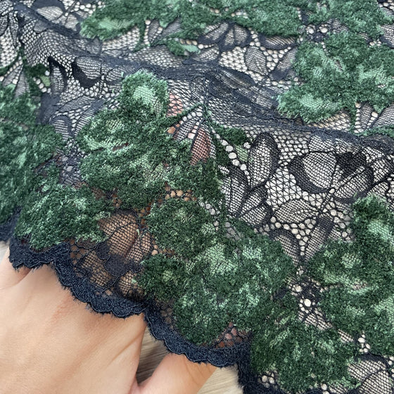 Pizzo elastico floreale nero e verde muschio