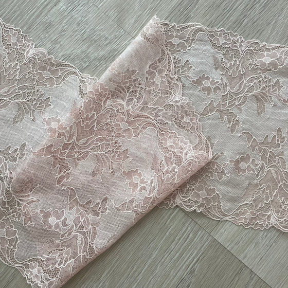 pizzo rosa, pizzo ricamato, pizzo smerlato, pizzo floreale, pizzo per intimo, sartoria, handmade, su misura, tessuti