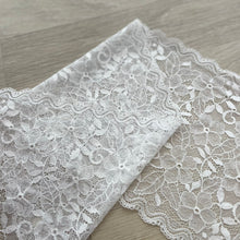  pizzo bianco, pizzo ricamato, pizzo smerlato, pizzo floreale, pizzo per intimo, sartoria, handmade, su misura, tessuti